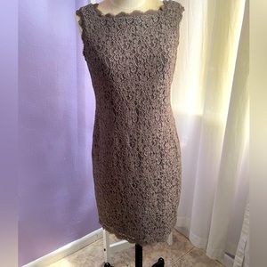 ADRIANNA PAPELL/Red Carpet  Lace Dress